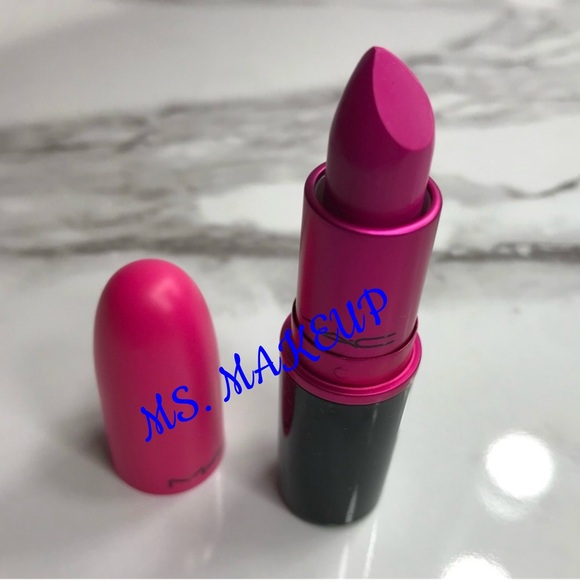 MAC MATTE LIPSTICK LIMITED EDITION - CANDY YUM YUM - Picture 10 of 16